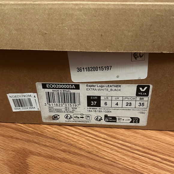 Veja Cream and Black Casual Sneakers - Picture 6 of 9